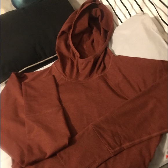 Rust colored Old navy “hoodie” long crop top - Picture 2 of 8